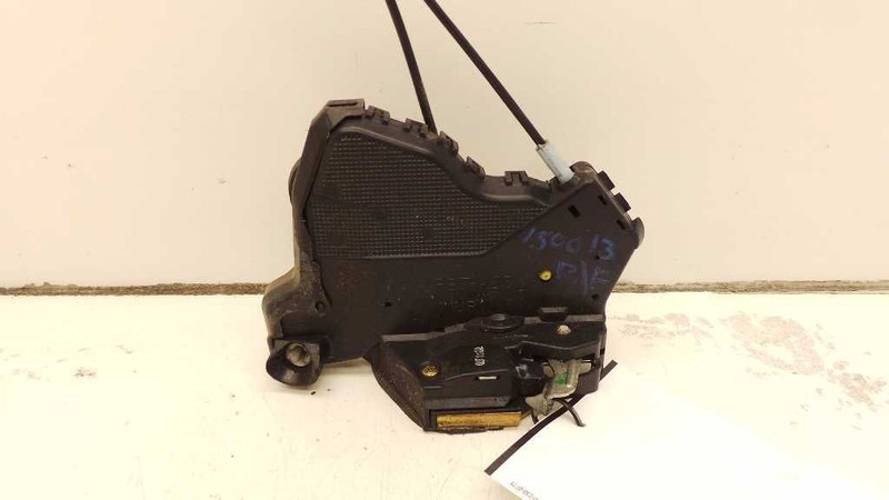 03-08 TOYOTA COROLLA PASSENGER SIDE FRONT DOOR LOCK ACTUATOR ASSEMBLY