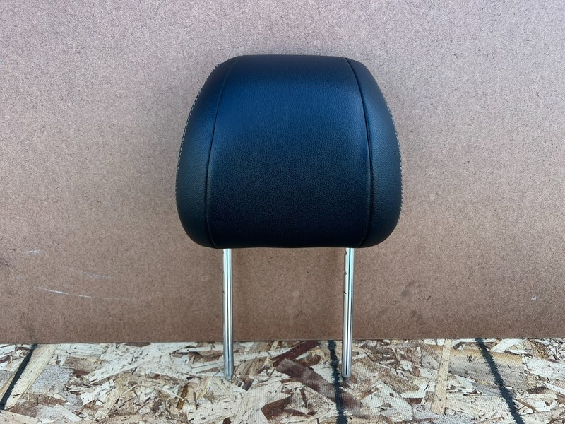 FORD MUSTANG GT 2015-2023 OEM FRONT SEAT HEADREST BLACK (FITS LEFT AND RIGHT)
