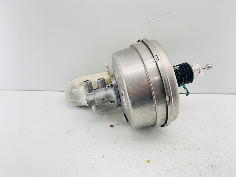 2014-2019 CADILLAC CTS POWER BRAKE BOOSTER MASTER CYLINDER RESERVOIR TANK OEM