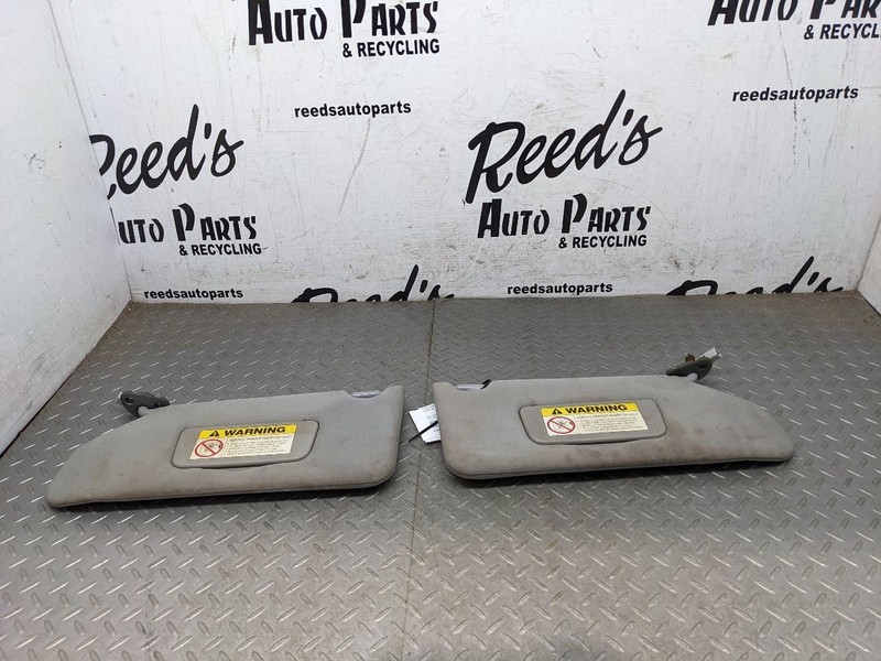 2003-2007 Honda Accord Driver & Passenger Side Sun Visor Set Pair Gray 11921