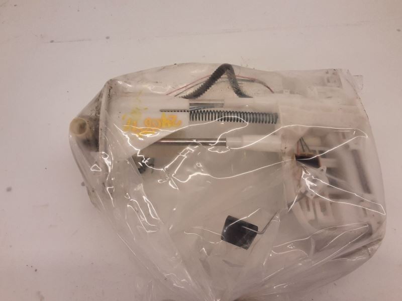 2018-2022 Toyota C-HR Fuel Pump Assembly 2.0L Fuel Tank Mounted
