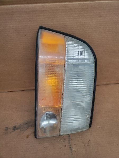 Passenger Headlight GMC Canada Only Fits 98-05 BLAZER S10/JIMMY S15 271155