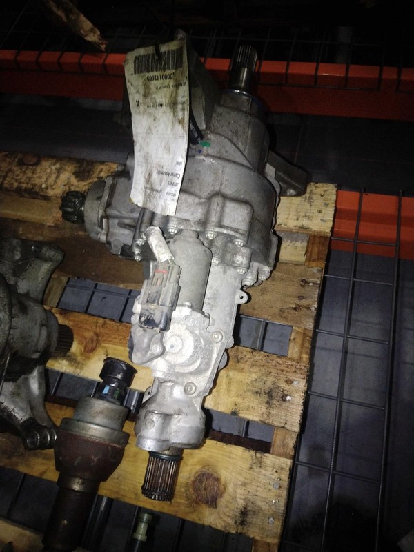 2018 Cadillac XT5 Differential Carrier Assembly 3.60L 4WD OEM 65000 Miles