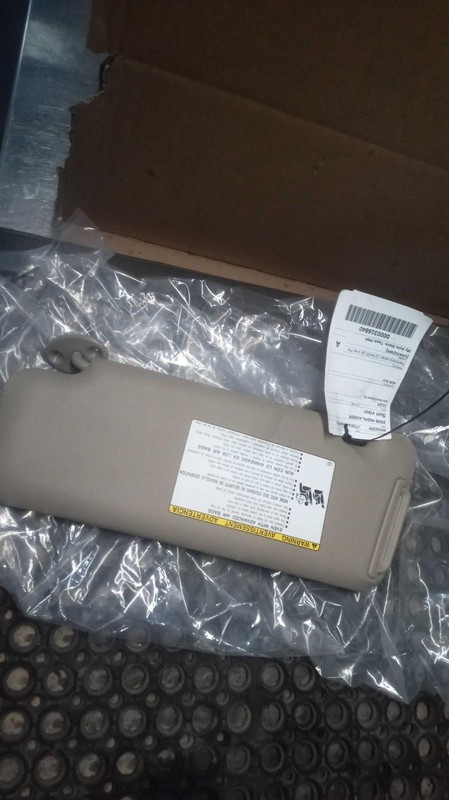 2008-2010 Toyota Highlander Red Right Sun Visor OEM Used Part 412976
