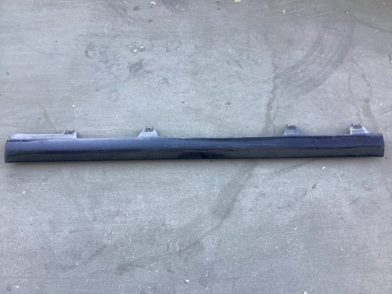 99-03 Acura TL Right Rocker Panel Sill Garnish Trim Skirt Molding Protector OEM