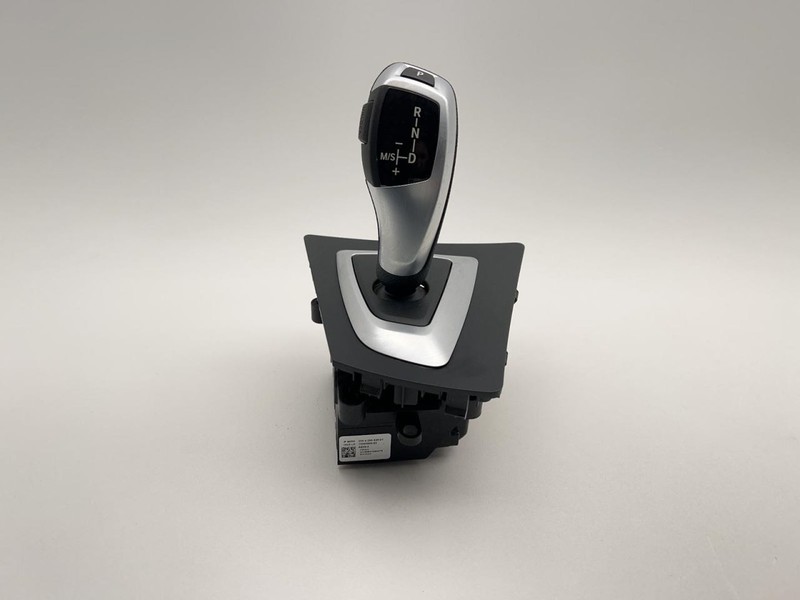 2015 BMW 328I FLOOR ELECTRONICAL GEAR SHIFTER BLACK/SILVER TC: KCDF 99K 49455