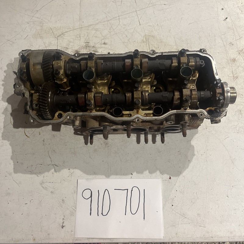 2004-2006 Toyota Sienna 3.3L 3MZFE Engine Front Right Cylinder Head