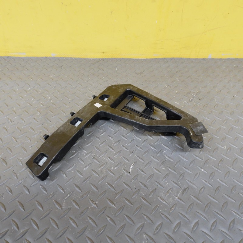 2023-2025 KIA SPORTAGE REAR BUMPER LEFT SIDE MOUNT SUPPORT BRACKET OEM