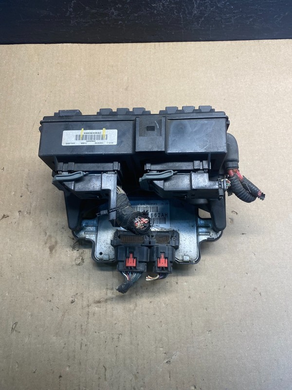 2005 2006 Jeep Grand Cherokee Fuse Box Multi-Function Relay Module OE ac0641 DG