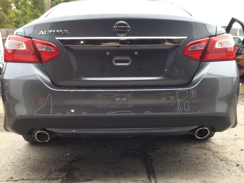 2016-2018 Nissan Altima Rear Bumper Cover Gray