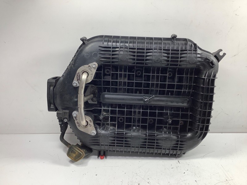 016-022 Honda Pilot Intake Manifold Inlet PA6-GF30 17160-RLV-A00 OEM