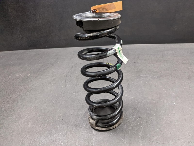 Rear Right Coil Spring 2021 Lincoln Nautilus K2GC-5560-BUE 2019 2020 2022 2023