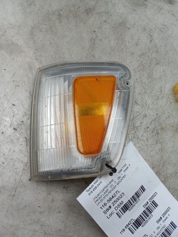 93-98 TOYOTA T100 DRIVER LEFT FENDER MOUNTED LIGHT TURN SIGNAL