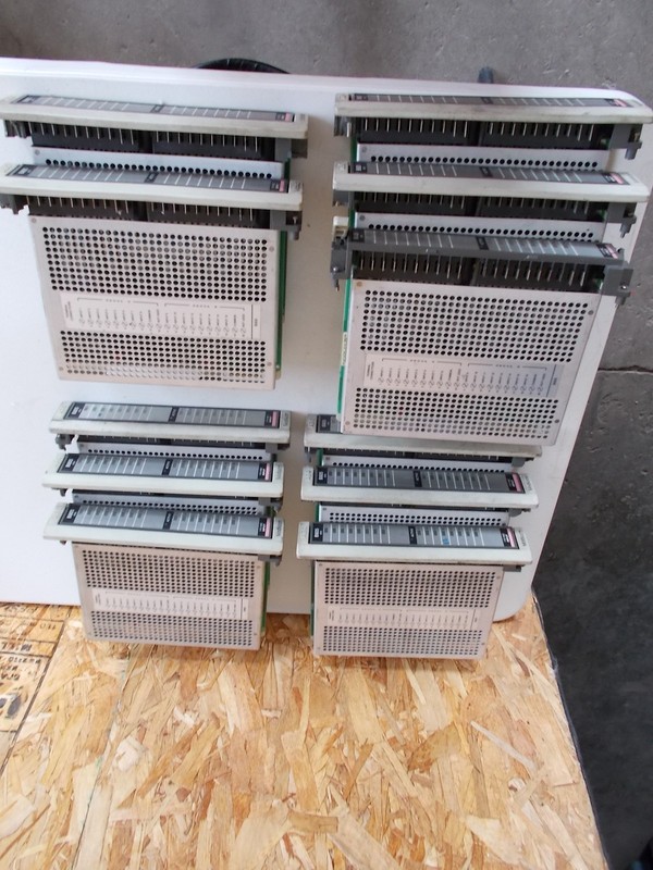 AEG Modicon B805-016 Input Modules, Lot of 11 *FREE SHIPPING*