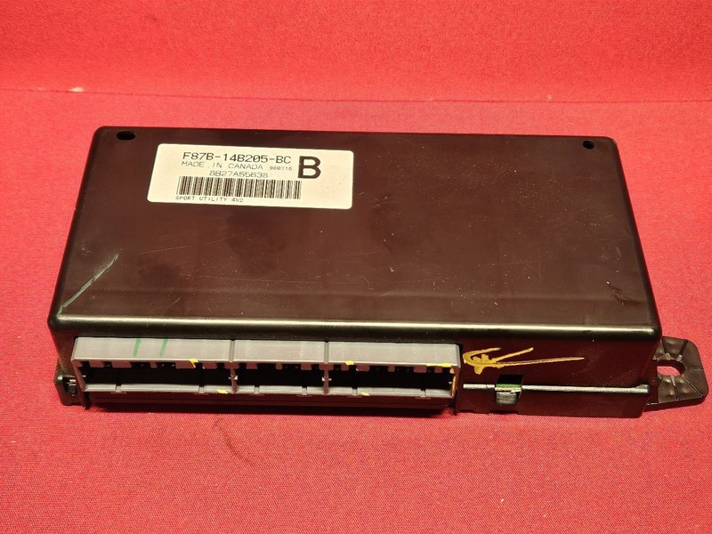 1998 Ford Explorer Mercury Mountaineer Center Dash Body Control Module BCM BCU