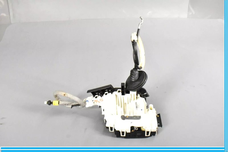 10-17 Mercedes W207 E350 E550 Front Left Side Door Lock Latch Actuator OEM