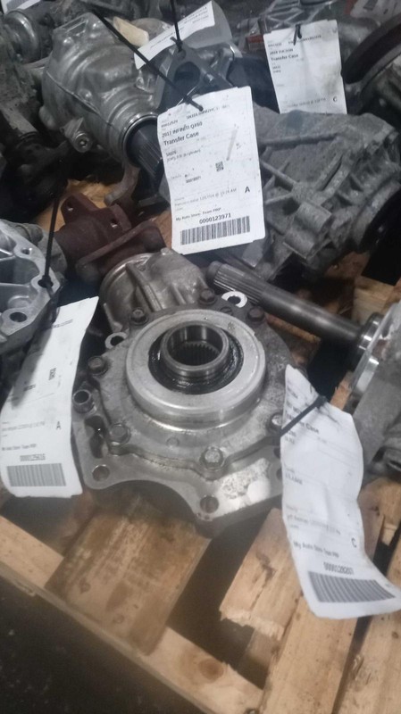 2007 Acura MDX Transfer Case Assembly 3.7L OEM Grey 145K Miles 29000RYF000