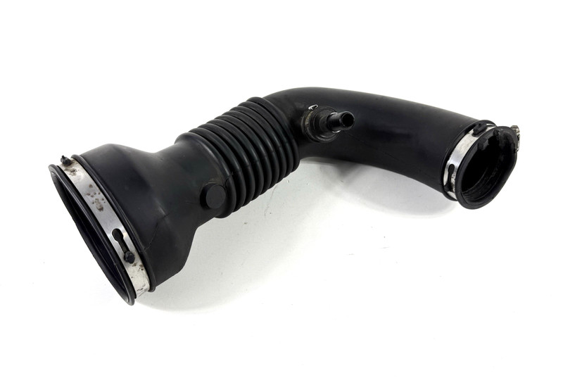2005 Ford F-150 4.2L engine air cleaner outlet duct intake hose 6L34-9F805-AA