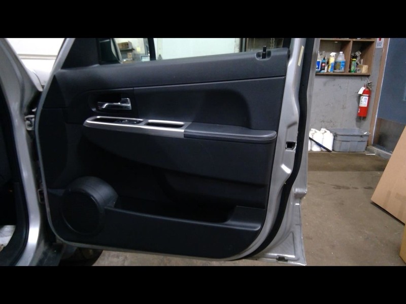 2009 LIBERTY Passenger Right Front Door Trim Panel 1571359