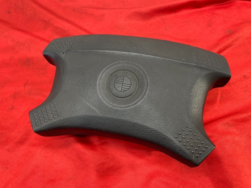 85-96 BMW E24 E30 E32 E34 E36 E38 Front Steering Hub Cap Trim Panel Black OEM✅