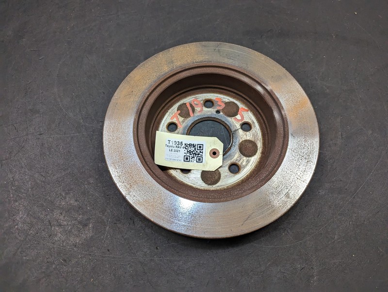 Rear Right Brake Rotor Disc 2021 Toyota RAV4 42431-06180 2019 2020 2022