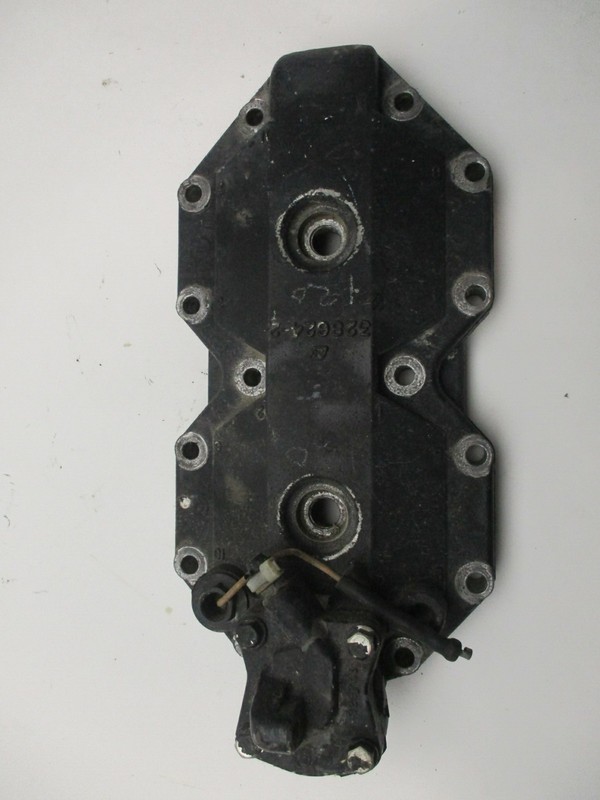 0395043 0436005 0438526 OMC Evinrude Johnson Outboard 120/140 HP Cylinder Head