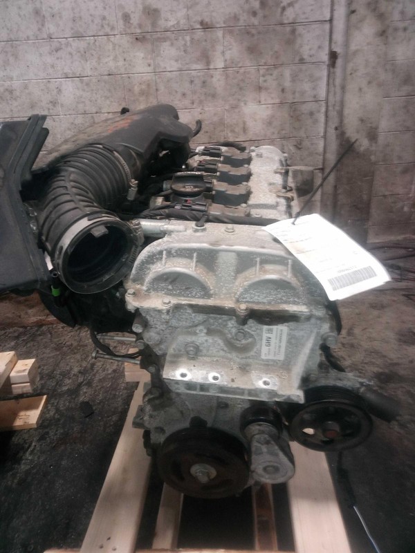2017 Chevrolet Impala 2.5L Engine Complete Assembly OEM 110K Miles Silver