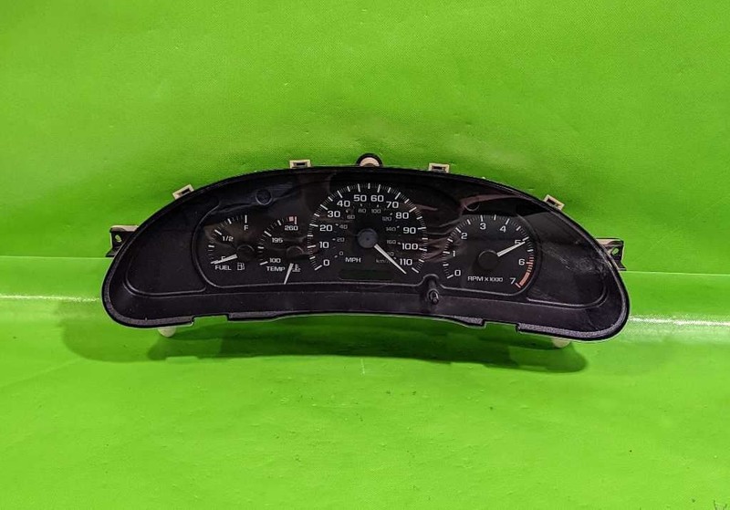 00-05 CAVALIER SPEEDOMETER CLUSTER 111K MILES OEM 4558-1