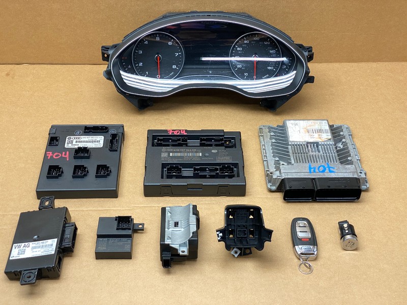12-15 AUDI A6 SPEEDOMETER IGNITION ONBOARD COMFORT MODULE FOB KEY SET OEM LOT704