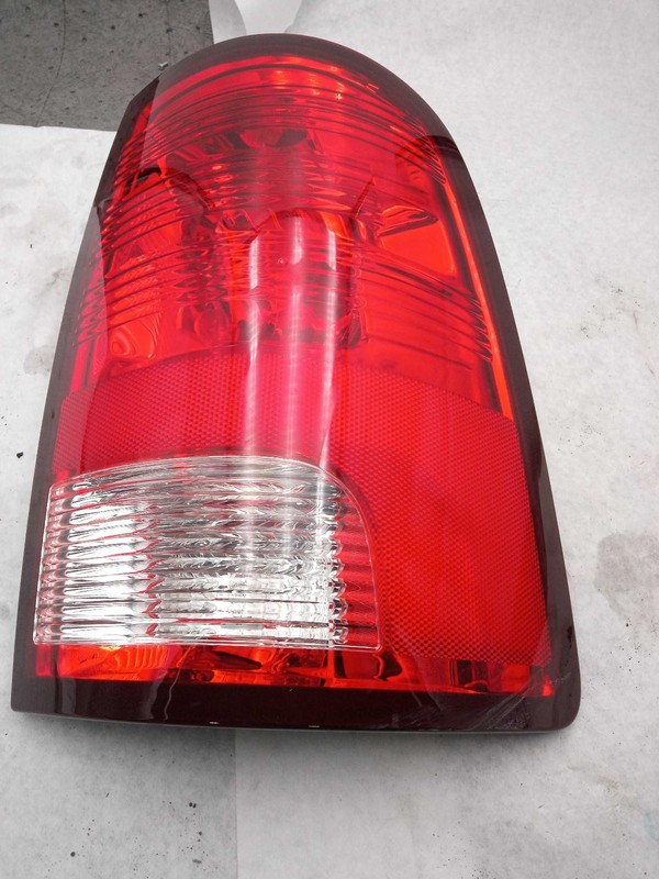 2010 Dodge 1500 Pickup Right Tail Light Assembly White OEM Used 327452