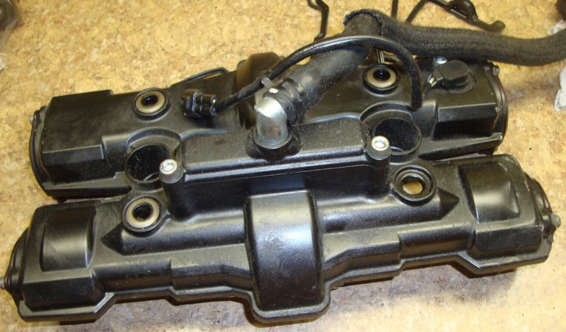 2012 Yamaha Vmax VMX17 VMX 1700 VMX1700 Engine Rear Cylinder Head Valve Cover 12