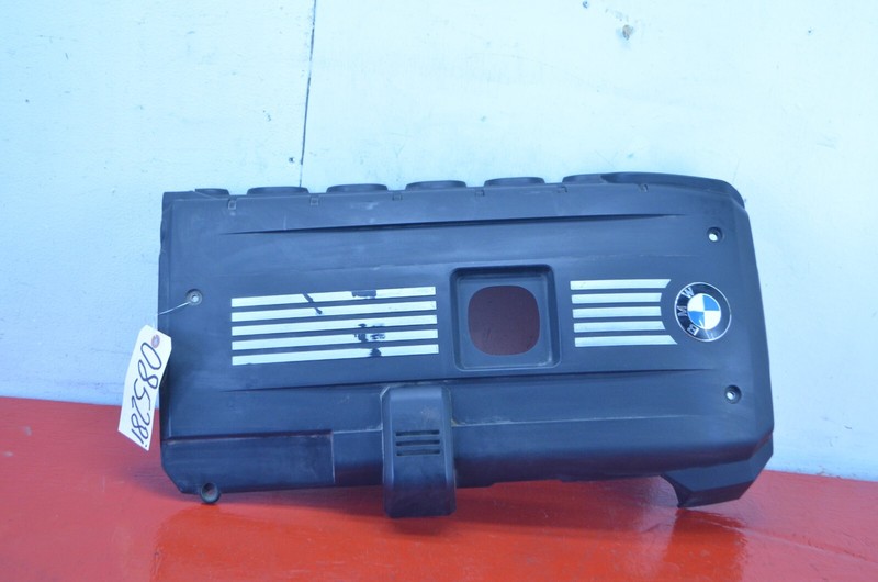 08-10 BMW E60 E61 528i 3.0L N52 ENGINE COVER OEM