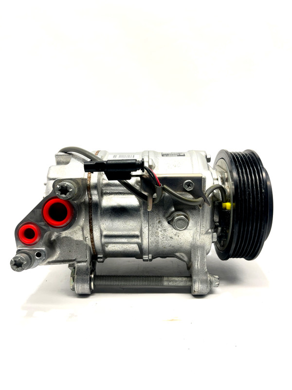 2019-2021 BMW 330I 2.0L Engine Motor AC Compressor W/ Pulley 64526994082 OEM