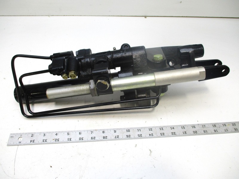 Mercruiser MCM I Stern Drive 120/470 Power Steering Cylinder Assembly 1979-1982