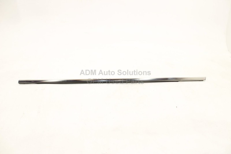 2016-2020 KIA SORENTO FRONT LEFT SIDE DOOR WINDOW WEATHERSTRIP BELT MOLDING OEM