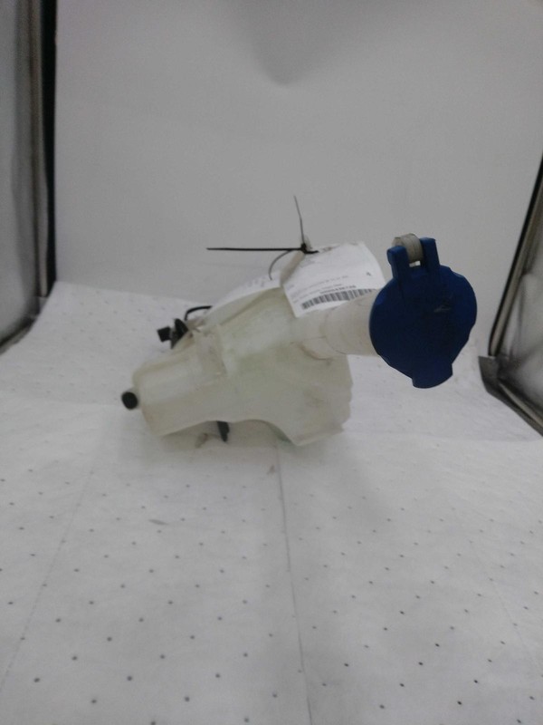 2015 KIA SORENTO Washer Fluid Reservoir OEM Silver 3.30L 97K Miles
