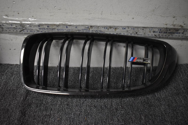 2014-2021 BMW M3 KIDNEY GRILLE LEFT SIDE FACTORY OEM