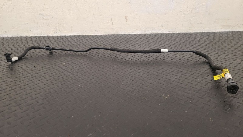 21-24 Chevrolet Suburban Fuel Feed Hose W/ Sensor On Tank OEM 84805821