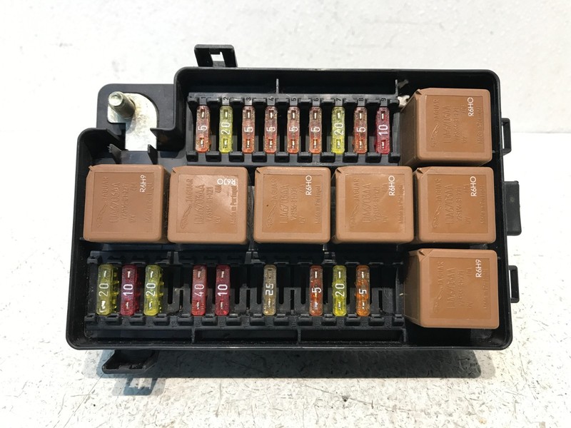 97-03 Jaguar X100 XK8 Rear In Trunk Fuse Relay Box LJA2822BF OEM