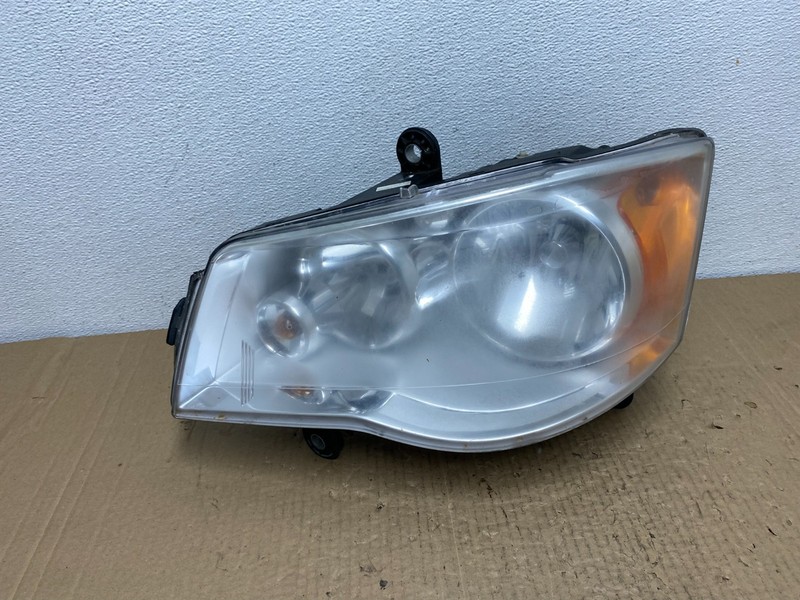 2008 to 2016 Chrysler Town and Country Left Driver Lh Side Headlight AC3903 DW