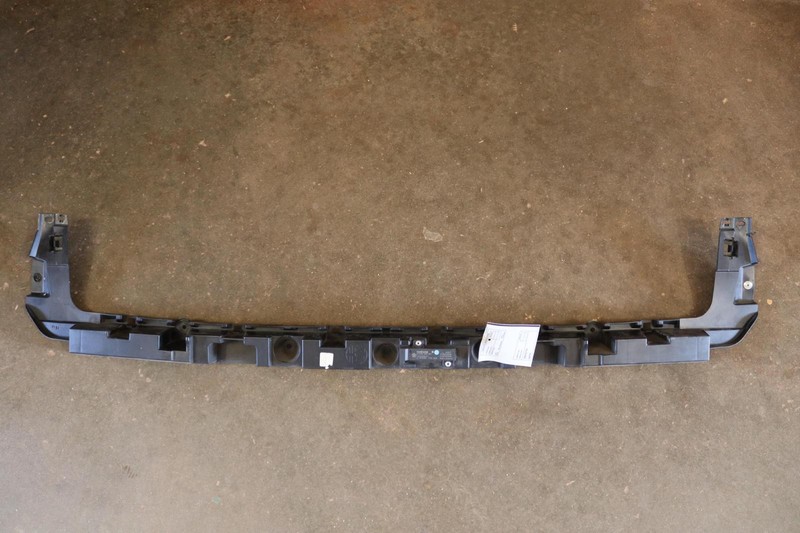 2018-2023 ALFA ROMEO STELVIO CENTER REAR BUMPER BRACKET SUPPORT MOUNT OEM