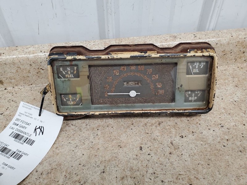 FORD1947 Speedometer 303486