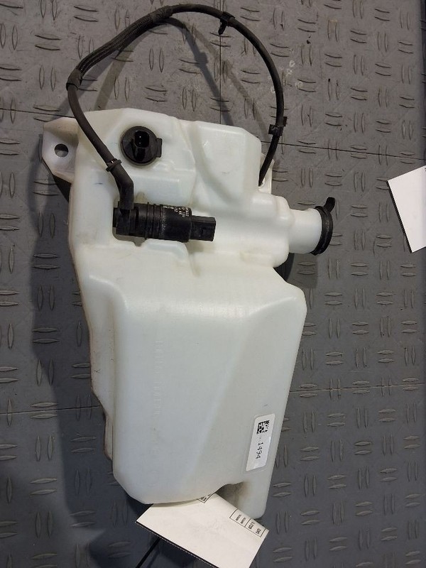 Wash Reservoir Fits 22-25 SIERRA 1500 PICKUP 3594409
