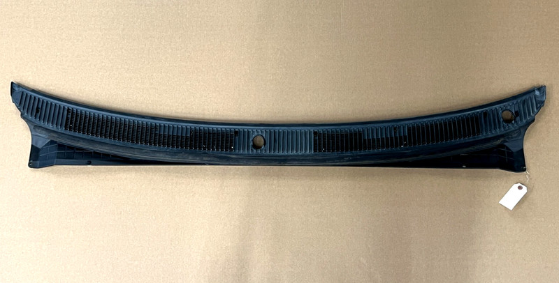 ⭐2000-2006 TOYOTA TUNDRA SR5 FRONT WINDSHIELD WIPER COWL GRILLE TRIM OEM LOT2580