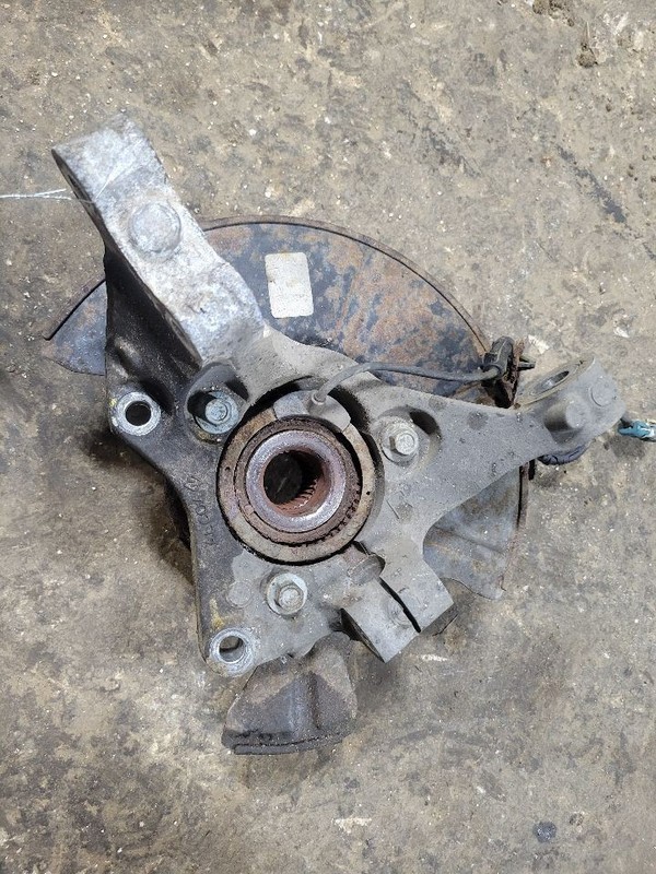 Passenger Right Front Spindle/Knuckle Fits 04-12 MALIBU 1684156