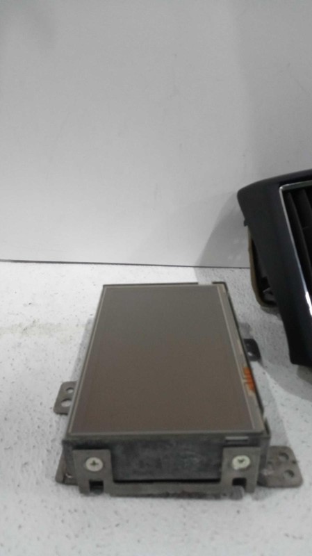 2014 Nissan Maxima Infotainment Display OEM Silver 139k Miles K55239