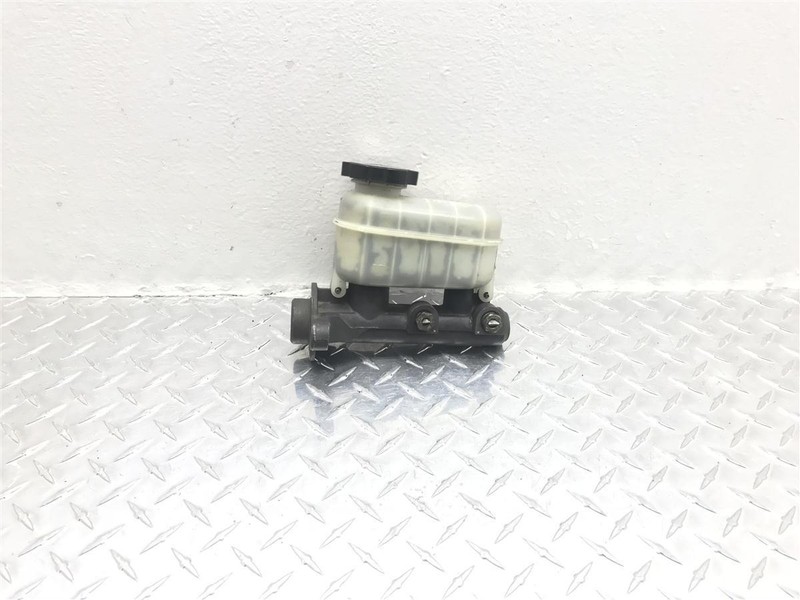 98 99 00 BLAZER JIMMY S10 BRAKE BOOSTER MASTER CYLINDER OEM 541-00467