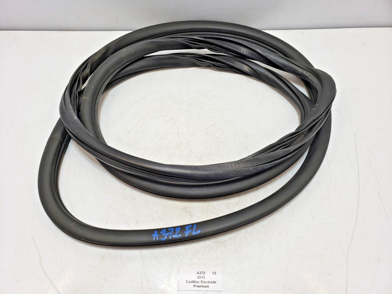 ✅ 15-20 OEM Cadillac Escalade Front Left Side Door Weatherstrip Rubber Seal