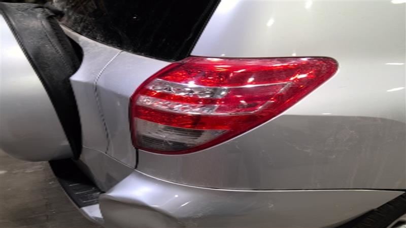 Passenger Right Tail Light Fits 09-12 RAV4 3381675