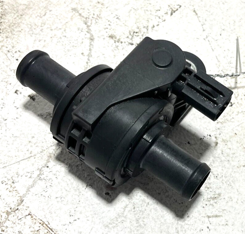 2018-19-20-21-22-2023 TOYOTA CAMRY LE Coolant Flow Control ValveOEM